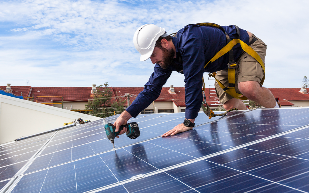 Frissen végzett napelemszerelők csatlakoztak az EU-Solar Zrt.-hez.